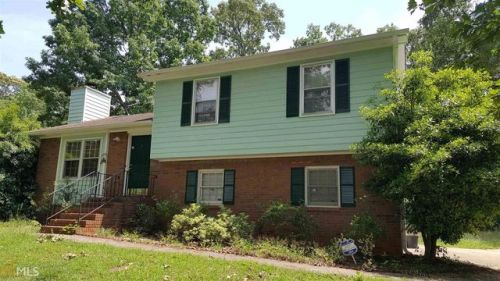 75 Derby Country Dr, Ellenwood, GA 30294-2755