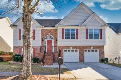 4030 Preserve Ln, Lithonia, GA 30039-2795