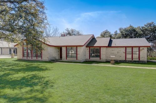 438 Starview Ln, Georgetown, TX 78628-3832