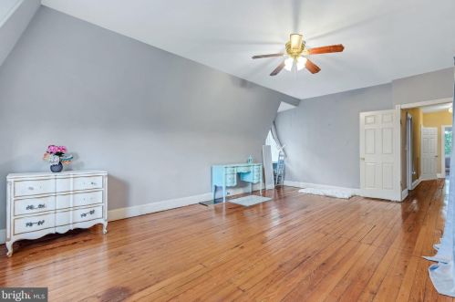 430 42 St, Philadelphia PA 19104-0044 exterior