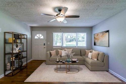 2460 Abner Pl, Atlanta, GA 30318-3431