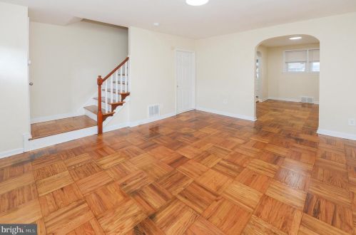 302 Cooper Ave, Camden NJ 08107-2107 exterior