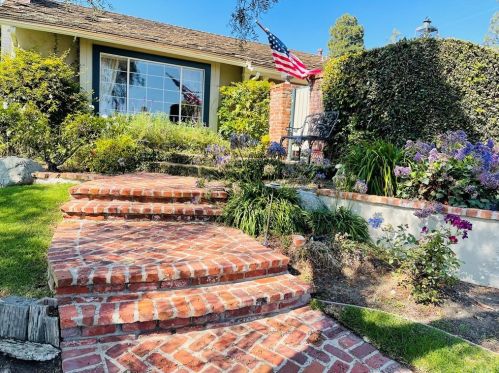 1701 Espinosa Cir, Palos Verdes Estates, CA 90274-1921