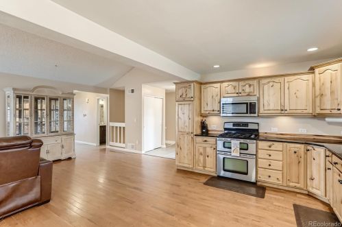 1434 Evanston St, Aurora CO 80014-3921 exterior