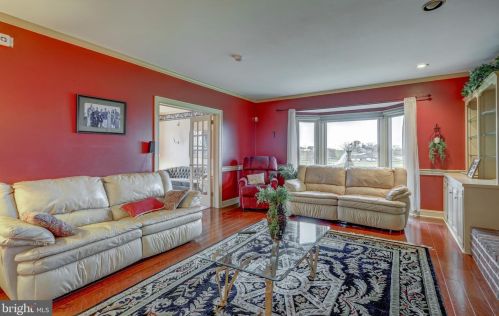 2045 Rockvale Rd, Lancaster PA  17602-1405 exterior