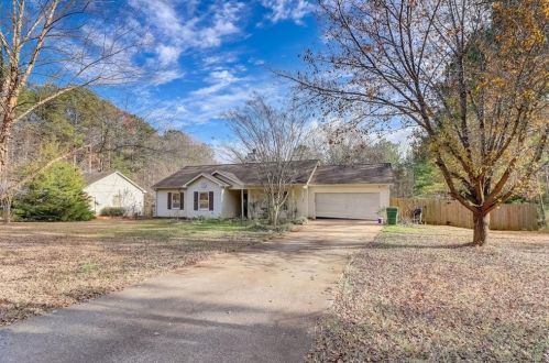 221 Island Shoals Rd, Porterdale, GA 30016-5558