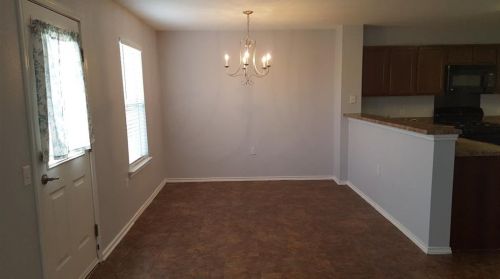 3512 Autumn Bay Dr, Austin TX  78744-1765 exterior