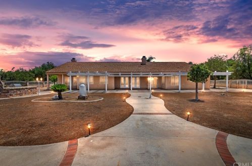 17651 Bretton Woods Pl, Riverside, CA 92504-9424