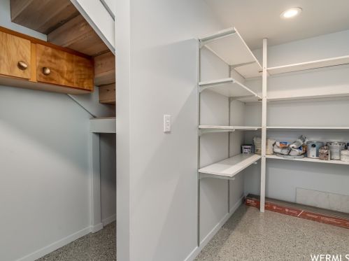 638 700, Perry UT 84302-1621 exterior