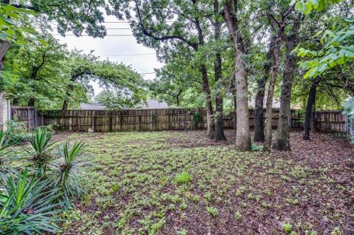 7624 Arbor Ridge Ct, Fort Worth TX  76112-4535 exterior