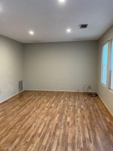 620 Maplewood Dr, Bonaire, GA 31005-3112