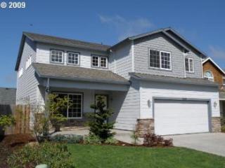 3229 Crater Ln, Newberg, OR 97132-1023