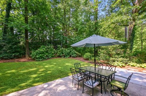2745 Eaton Pl, Atlanta GA  30350-5547 exterior