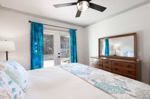 1466 Darwin St, Seaside CA  93955-5017 exterior