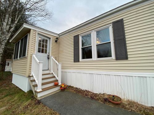41 Chapparel Dr, Londonderry, NH 03053-3826