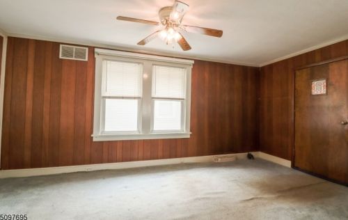 99 Battle Hill Ave, Springfield, NJ 07081-1911