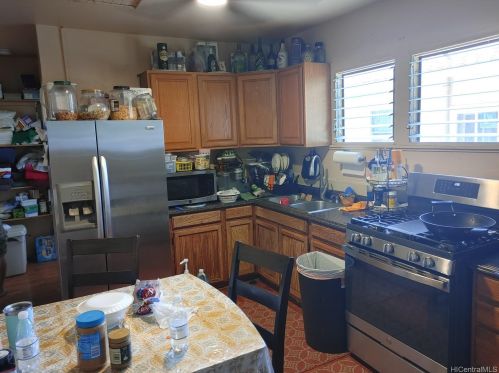 2018 Pahukui St, Honolulu, HI 96819-4145