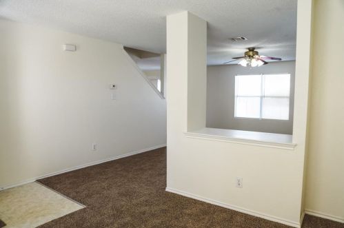 7561 Vanessa Dr, Fort Worth TX  76112-4428 exterior