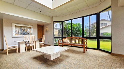 747 Wiliwili St, Honolulu HI  96826-4161 exterior