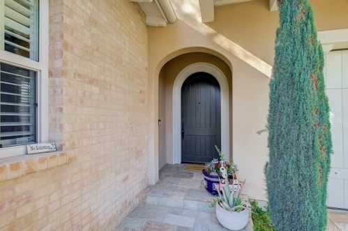 21 Looking Glass, Irvine, CA 92620-3538