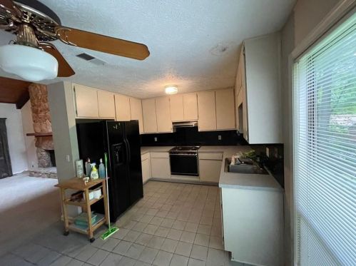 2970 Wayward Dr, Marietta, GA 30066-4150