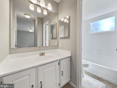 9109 Lake Braddock Dr, Springfield VA  22015-2136 exterior