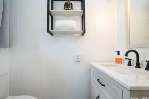 528 Ihe St, Honolulu HI  96817-2237 exterior