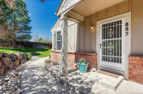 885 Evanston Cir, Denver, CO 80012-3821