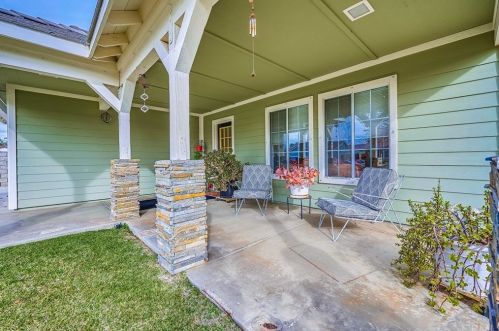20064 Fallen Leaf Dr, Perris, CA 92570-7100