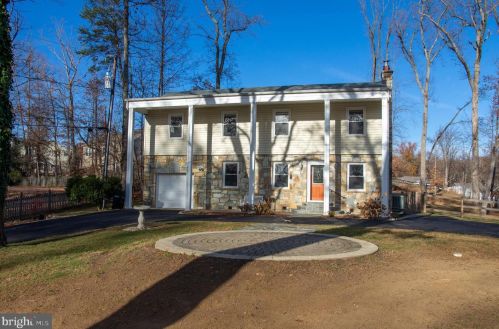 19201 Cardinal Heights Rd, Triangle VA  22172-2406 exterior