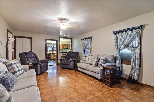 2911 5750e Rd, Saint Anne, IL 60964-4135