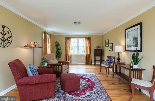 2006 Rachael Dr, Lancaster PA  17601-3655 exterior