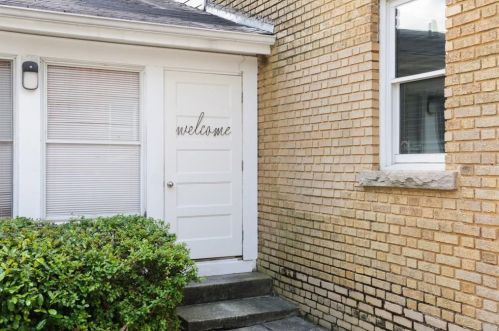 811 Highland Ave, Atlanta GA  30306-4566 exterior