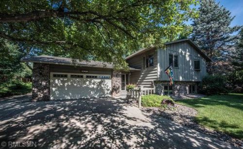 10616 Utica Rd, Minneapolis, MN 55437-2854