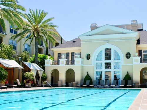 2117 Watermarke Pl, Irvine CA  92612-1698 exterior