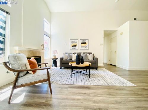 3783 Reflections Dr, Pleasanton, CA 94566-7184