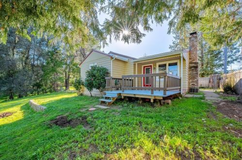 875 Hillcrest St, Swansboro Country, CA 95667-3439