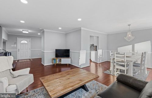 5002 Ten Mills Rd, Columbia MD  21044-1539 exterior