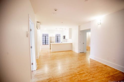 68 Main St, Norwalk CT  06854-4726 exterior
