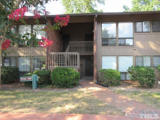 1505 Oak Tree Dr, Chapel Hill NC  27517-4069 exterior