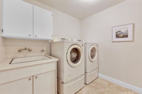 473 Country Hill Rd, Anaheim CA  92808-1353 exterior