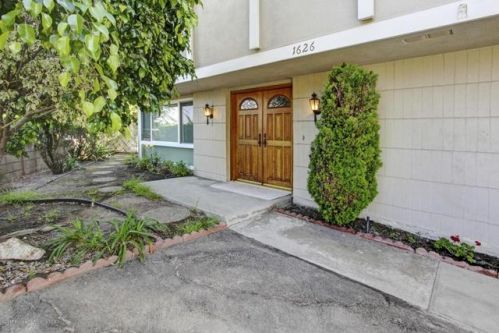 1626 Virden Dr, Glendale CA  exterior