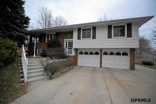 1015 218th St, Omaha, NE 68022-1940
