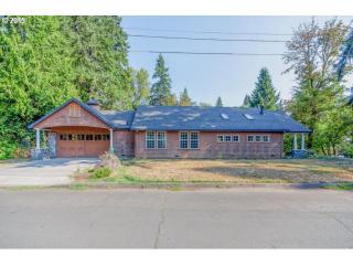 14863 Thornton Dr, Portland, OR 97267-2548