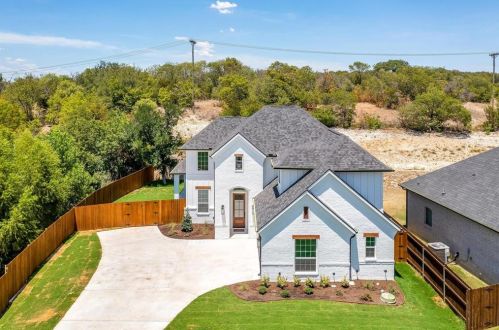 6876 Roxanne Way, Fort Worth TX  76135-1514 exterior