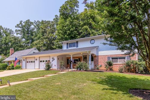 8808 Cromwell Dr, Springfield, VA 22151-1118