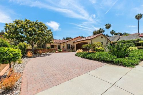 3534 Celinda Dr, Carlsbad, CA 92008-2768