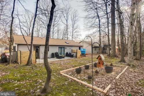 606 Mt Pleasant Dr, Locust Grove VA  22508-5112 exterior