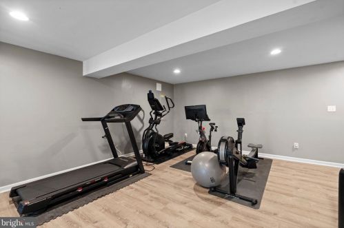 18823 Pier Trail Dr, Triangle VA  22172-2347 exterior