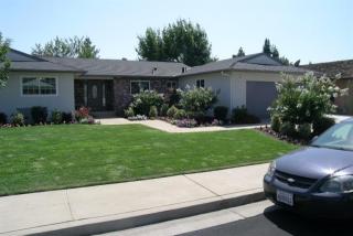 2066 Mitchell Ave, Clovis, CA 93611-3133